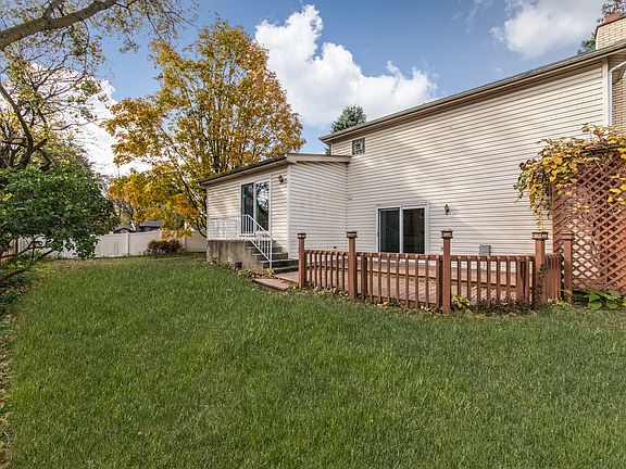 4th image of 2351 Bellaire Ct