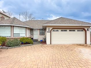9496 160a St, Surrey, BC V4N 2P4