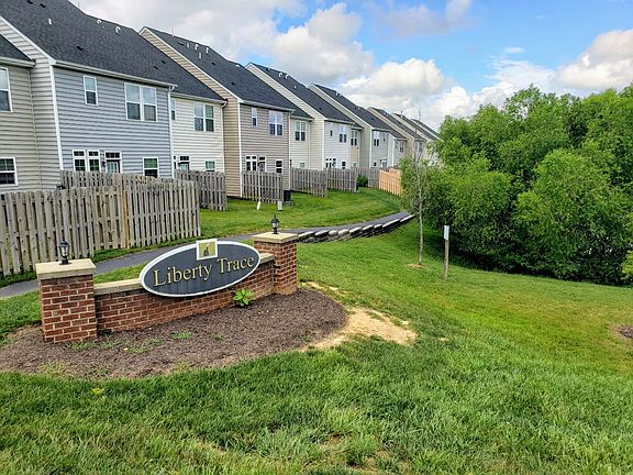 3rd image of 7531 Washington Arch Dr
