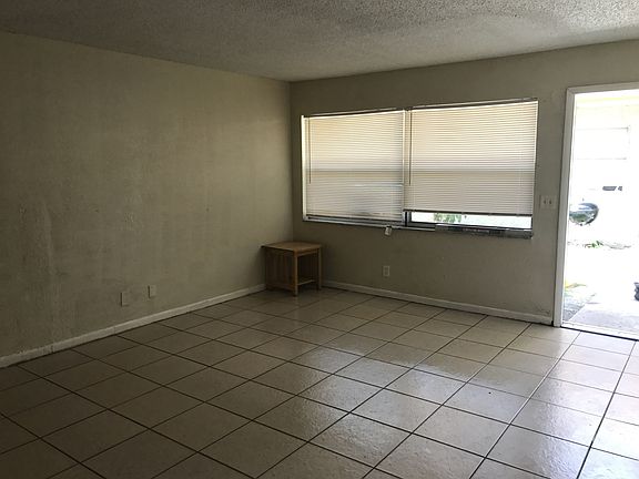 4th image of 5225 NW 23rd St #171