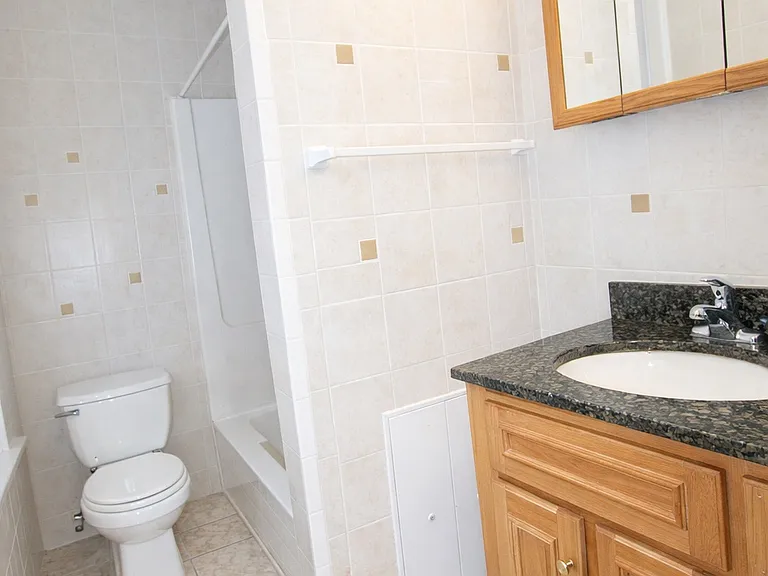 330 Melwood Ave — Photo 6