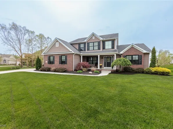 3042 Berkeley Pl, Stow, OH 44224