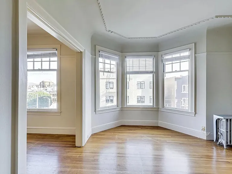 2485 Chestnut St #205 — Photo 3