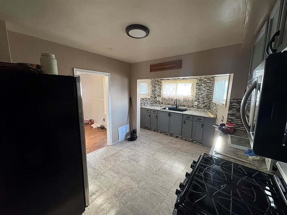 17125 Dora St, photo 5