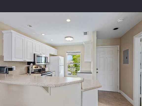 3rd image of 1315 Mainsail Dr Unit 1114