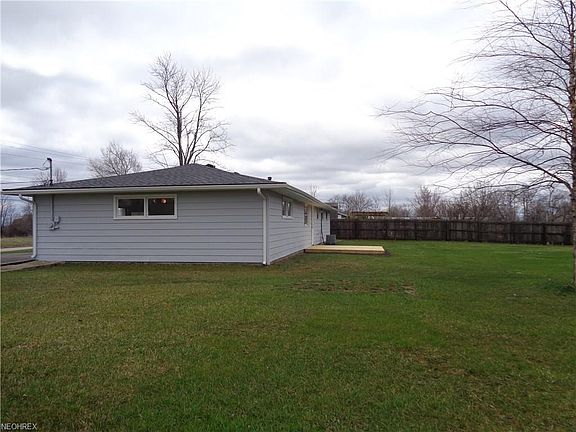 2nd image of 9521 Tower Dr