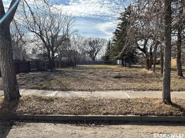 671 101st Street, North Battleford, SK S9A 0Y7