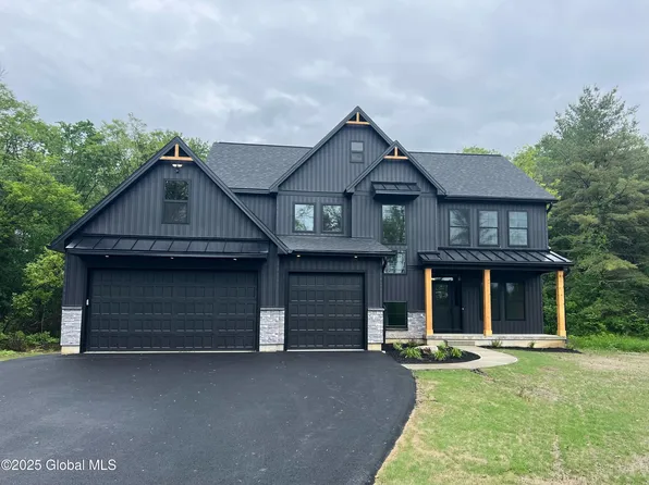 722 Swaggertown Road, Scotia, NY 12302