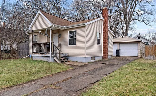 2544 Brown St Photo 1
