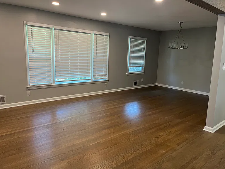 2299 Saratoga Dr — Photo 6