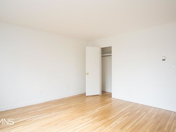 4th image of 344 E 63rd St APT 12A