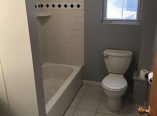 102 Douglas Ct, Schenectady, NY 12303