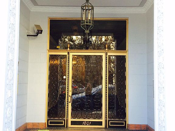 2nd image of 1801 Broadway #602