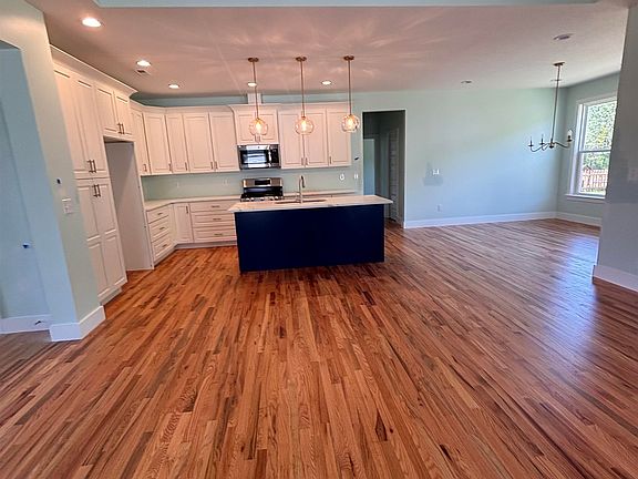 5th image of 55 Worthmore Ct