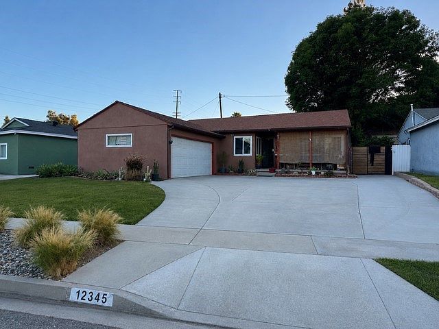 1st image of 12345 Springview Dr