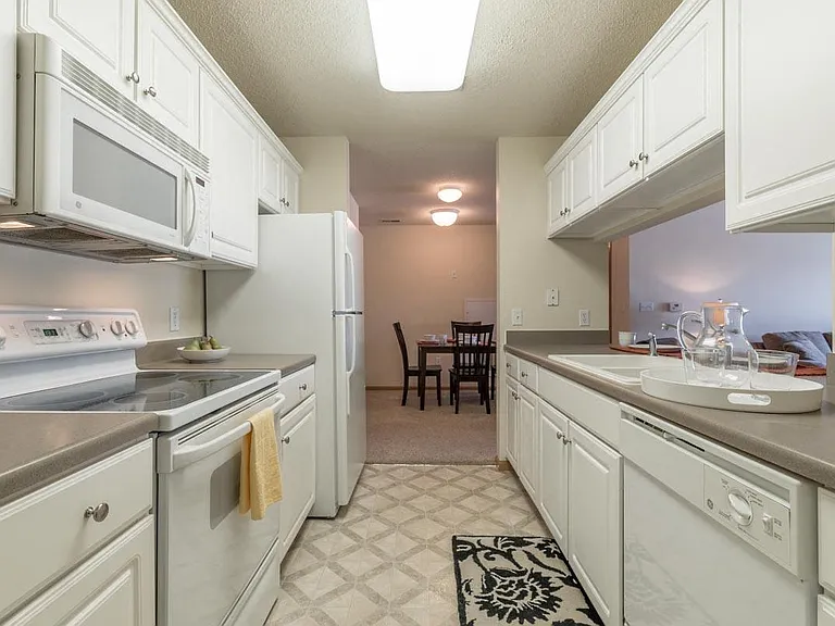 Pinebrook Apartments — Photo 96