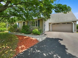 217 Manor Rd, Plantsville, CT 06479