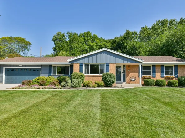 12940 Zinke DRIVE, Brookfield, WI 53005