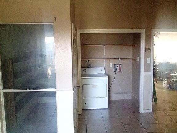 3rd image of 3135 Skypark Dr