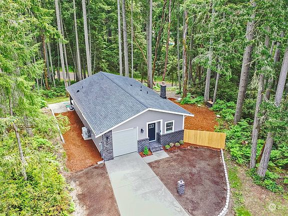 4th image of 10111 109th Avenue Ct