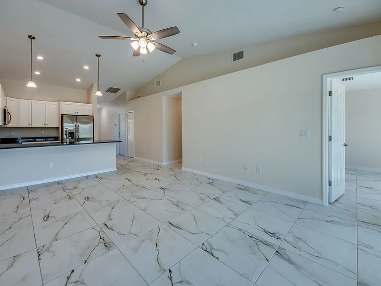 3419-3421 SW 15th Pl — Photo 19