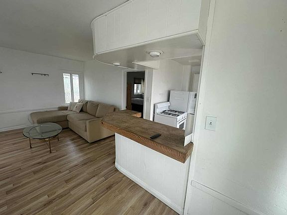 4th image of 312 Rosecrans Ave #3619