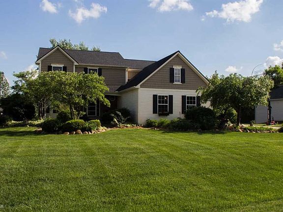 2nd image of 2409 Malena Ln