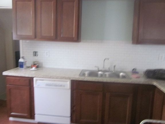 4th image of 63 Madison Ave