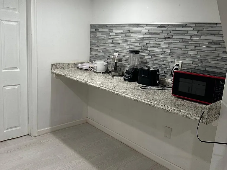 319 Kennedy Blvd #C — Photo 18