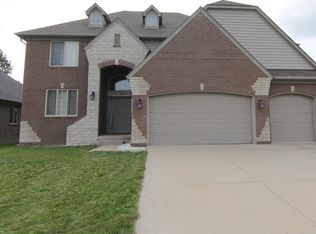 45921 Andrew Dr, Macomb, MI 48044