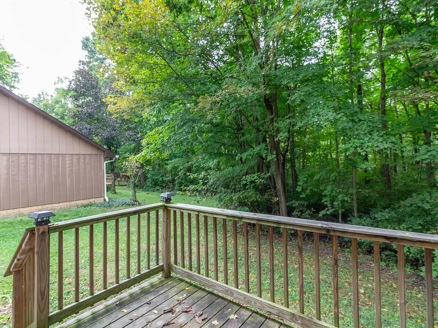4 bed, 2.5 bath, 2490 sqft, $2,250 — Photo 2