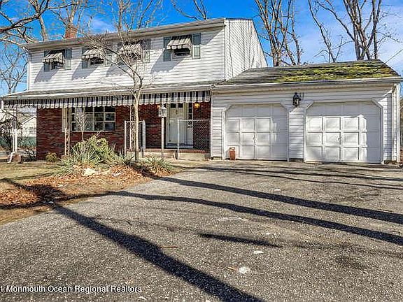 2nd image of 1475 Fernwood Ave