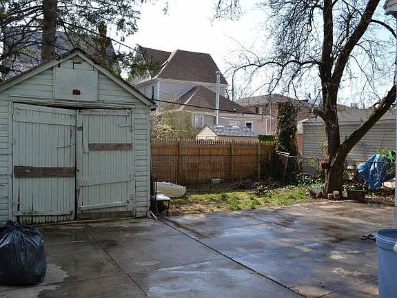2nd image of 9144 120th St