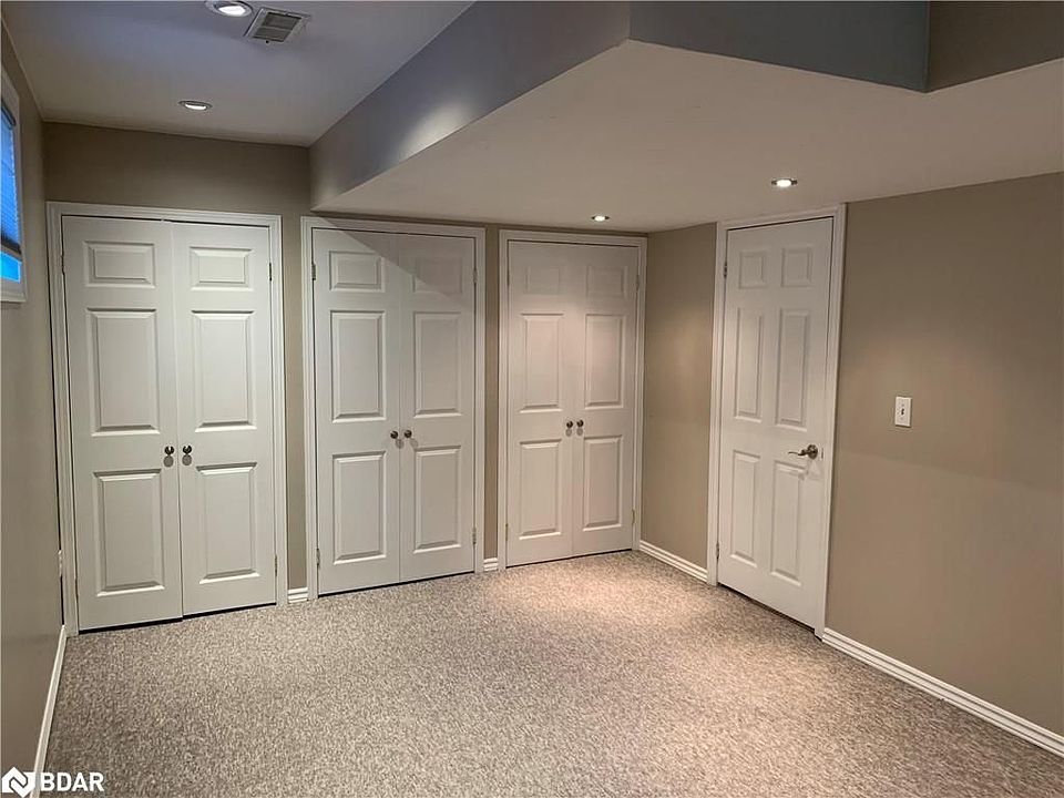 1st image of 186 Pringle Dr