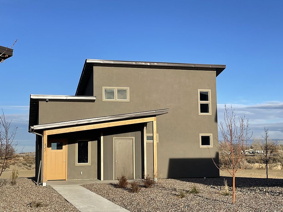 1st image of 827 Jasper Pl