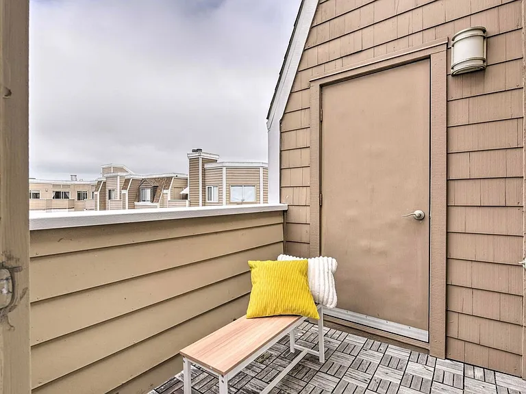6400 Christie Ave #5401 — Photo 33