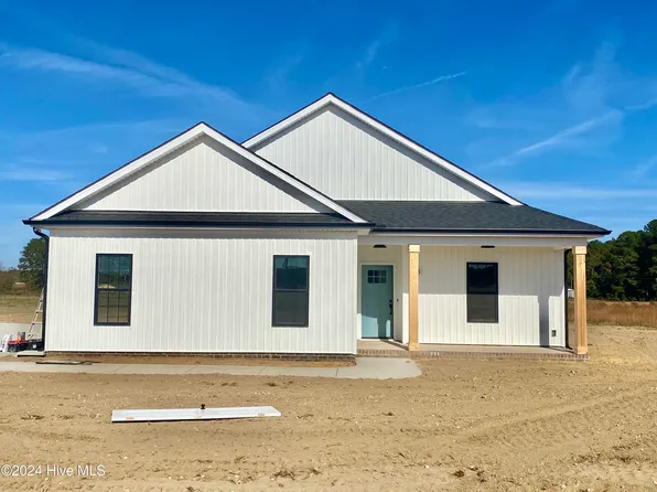 125 Ralph Drive, Pikeville, NC 27863