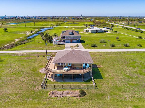 5th image of 972 Rancho Carribe Dr