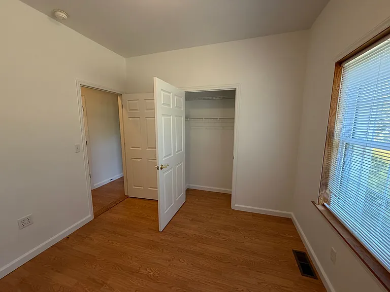 102 Sunset Dr — Photo 11