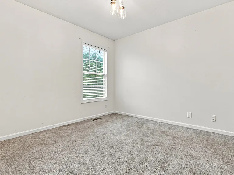 1524 Cedar Springs Cir — Photo 8