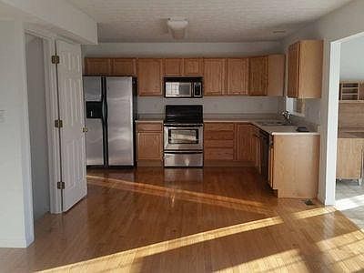 Kitchen and Breakfast area