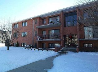1631 Edgewood Pl APT 202, Hagerstown, MD 21740