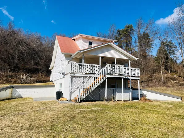 276 Jennelle Rd, Christiansburg, VA 24073