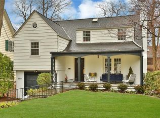 621 Forest Ave, Larchmont, NY 10538