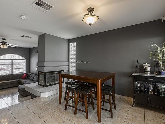 4th image of 9091 Hollow Green Dr