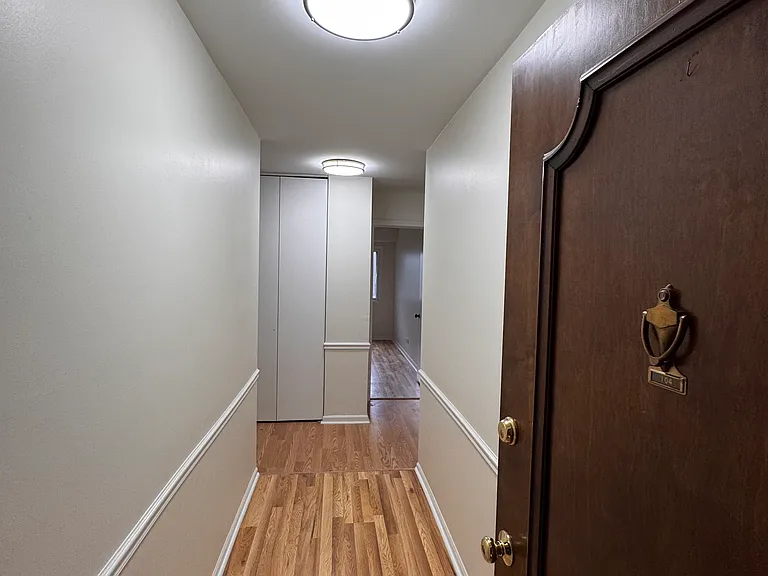 1100 E Randville Dr #104 — Photo 2