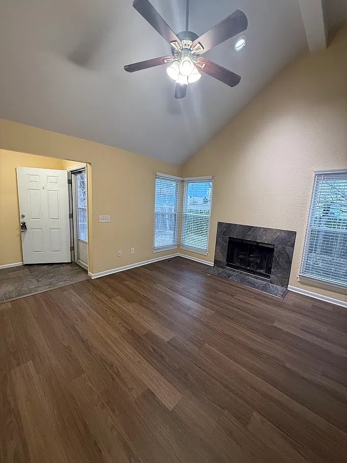 3 bed, 1750 sqft, $2,200 — Photo 2