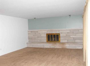 1096 W Sycamore Rd, Warsaw, IN 46580