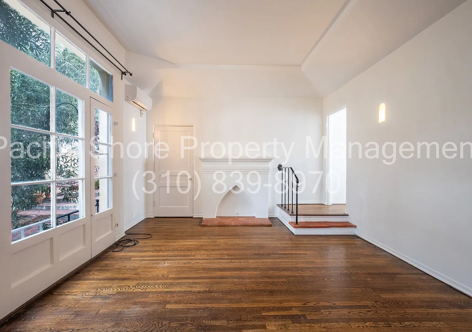559 Alexandria Apartments — Photo 2