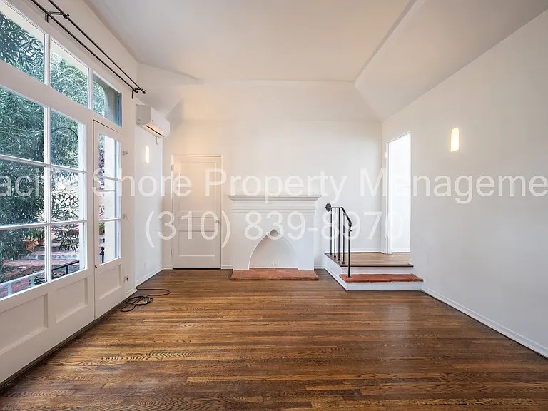 559 Alexandria Apartments — Photo 1